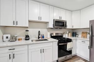 Pacific Beach Paradise-Walk to Beach &Bay