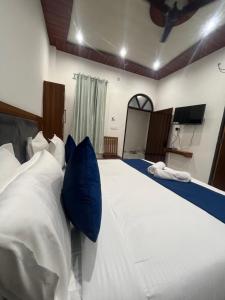 Hotel The Ram Lakhan - Near Ram Mandir Ayodhya Luxurious & Comfortable Stay