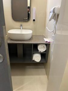 Hotel The Ram Lakhan - Near Ram Mandir Ayodhya Luxurious & Comfortable Stay