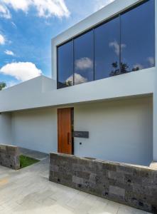 Glass House 2BR Villa in Rice Filed, Ubud