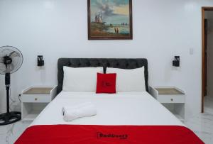 RedDoorz at La Casa Guesthouse former RedDoorz at Tamarind Street Angeles City