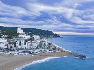 Historic house 5 minutes walk from the beach