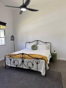 Roslyns Cottage Country Escape in Tamborine