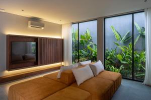Glass House 2BR Villa in Rice Filed, Ubud