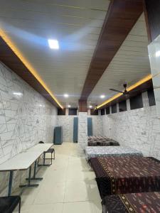 Luxury Heaven Hostel for students, parents and guests