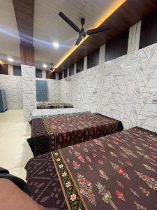 Luxury Heaven Hostel for students, parents and guests