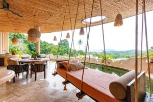 V222 Zen Retreat with Pool Hot Tub & SeaView