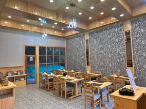 Just naturals Pauls Cottage