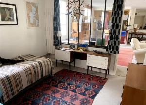 Charming 3-room bright Canal Saint-Martin