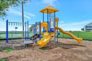 Sunset Suite - Private Balcony Gym & Pool