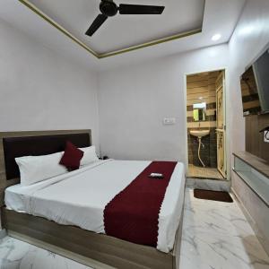 VARANASI HOTEL PV LUXUARY Near Kashi Vishwanath temple - A Luxuary Hotel In Varanasi