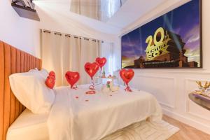 Sienna Velvet Room - Balneo & Cinema - Ligne 9