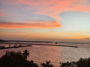 Whole Ocean View Manila Bay 4 Bedrooms