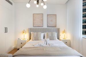 DIFC Sky Gardens Studio In front of DIFC Gate