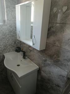 Апартамент за гости Парадайс