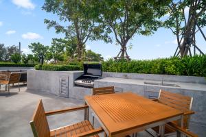 Beachside by Villacarte