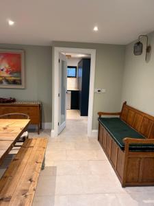 Lynwood, 5 bed, 4 bath, private large drive
