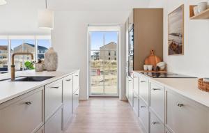 Cozy Home In Løkken With Wifi