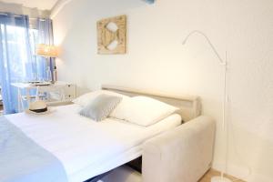 Bright studio close to the beach in Roquebrune
