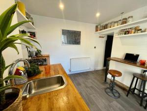 Cosy Cottage Apperley Bridge