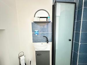 Charming Flat in Karaköy, 4 BR, 5AC, 2 BA, Lift