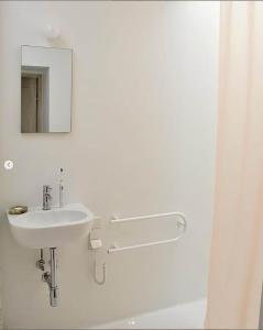 Authentic Old Town Apartment