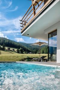CHALET FALK - Privates Luxus-Chalet mit Sauna & Pool