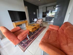 The Paramount Estate