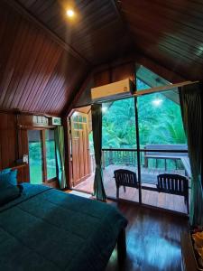 Charming Ao Luek Tai Retreat with Breathtaking Views