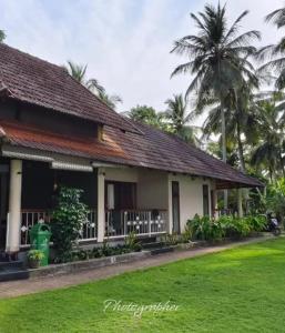 BharathaPuzha Resort