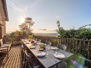 8 Bed in Llanigon BN241