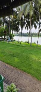 BharathaPuzha Resort