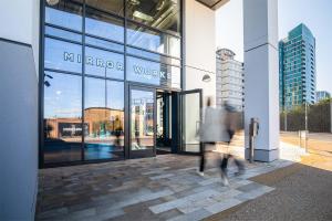 Modern 1 Bed next to Stratford