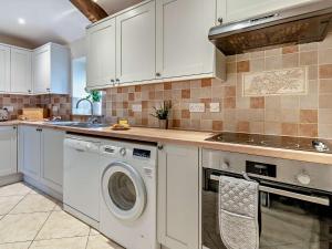 2 Bed in Cwmdu MAWRW