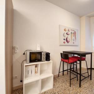 GuestHost - SantAmbrogio Modern Studio