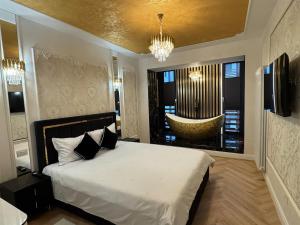 FancyLux Ultra-Exclusive Apartament