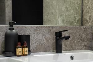 Elegant 3-room air-conditioned apartment in the heart of Le Marais