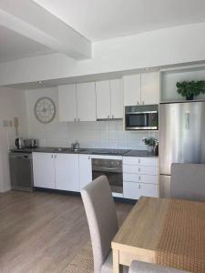 Inner City Gem next to St Andrews Hospital & Park