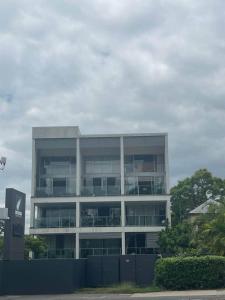 Inner City Gem next to St Andrews Hospital & Park