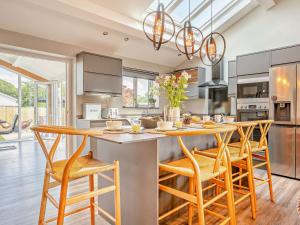 3 Bed in Brecon 92341