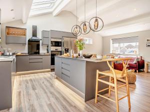 3 Bed in Brecon 92341