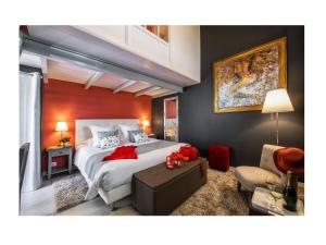 B&B / Chambres d'hotes La Sauternaise, luxury Boutique B&B : Chambre Lit King-Size avec Baignoire Spa