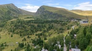 urige Hochgamshütte auf 1800m Nähe Skilift mit Sauna, Kamin & Panoramablick