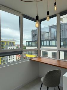 Сучасна студія з гойдалкою в ЖК Енергія