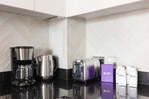 New! Panoramic 2BR Flat with Balcony by Royal Docks