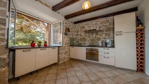 Villa Supetarska Draga with 3 bedrooms in Rab