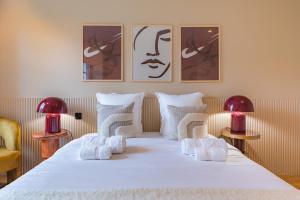 Elegant bright and air-conditioned 2 Bedroom apartment in Bastille