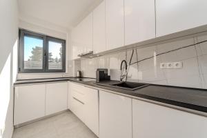 Pasko 5 centrally apartment with pool