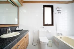 Chic King Bed Apt w Bathtub, BTS Central BKK BTB9