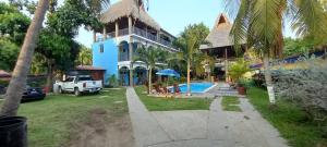 Lokoo Resort